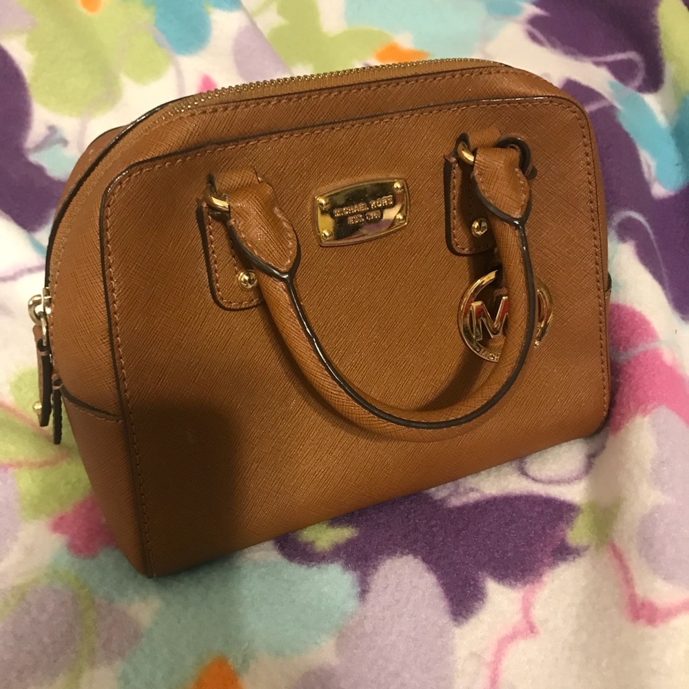 Small MK purse.